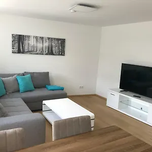 https://gramschatzer-strasse-7.com-bavaria.com